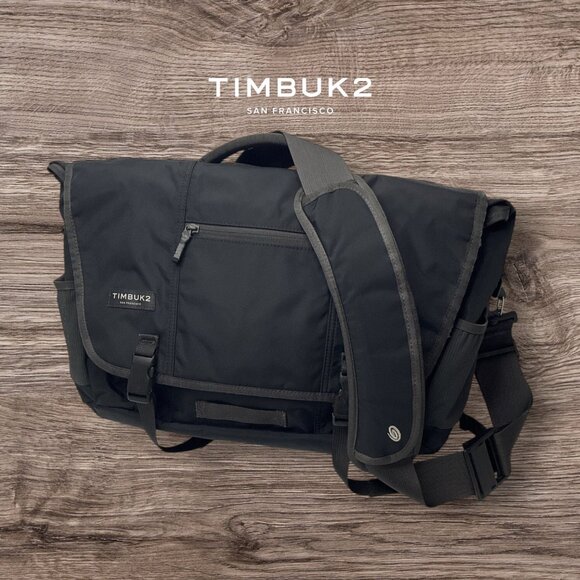 Timbuk 2 Canvas Multi Compartments Message Laptop Travel Bag - Picture 1 of 7